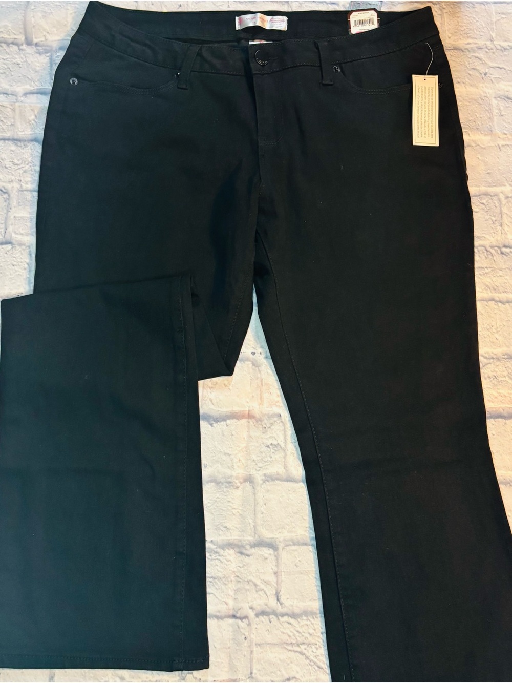 Women’s Black Bootcut Jeggings Size 17 NWT No Boundaries